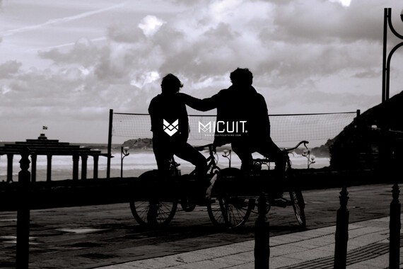 Micuit Clothing.