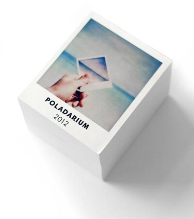 polaroid calendar